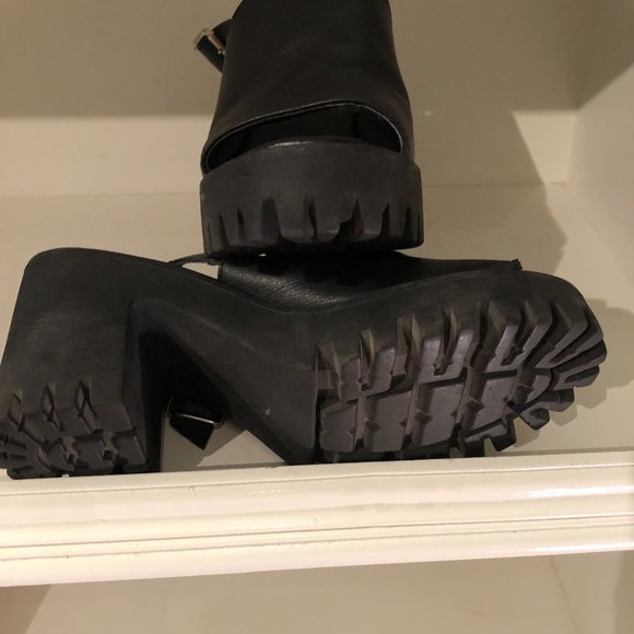 Steve Madden Chunky Platform Black Slingbacks - Sz 7 - Picture 6 of 7